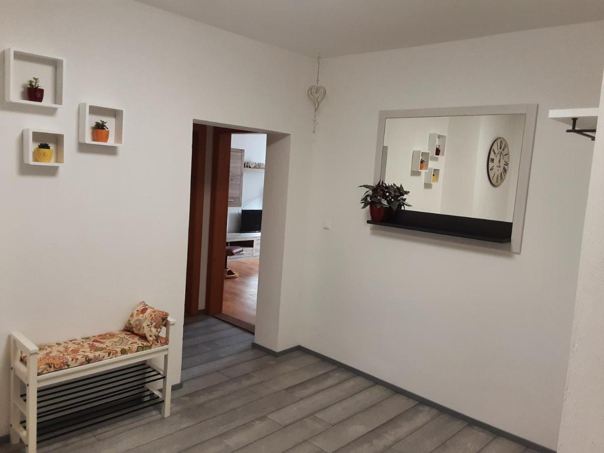 Apartment - Ferienwohnung 1 Treffen Am Ossiachersee Exteriér fotografie