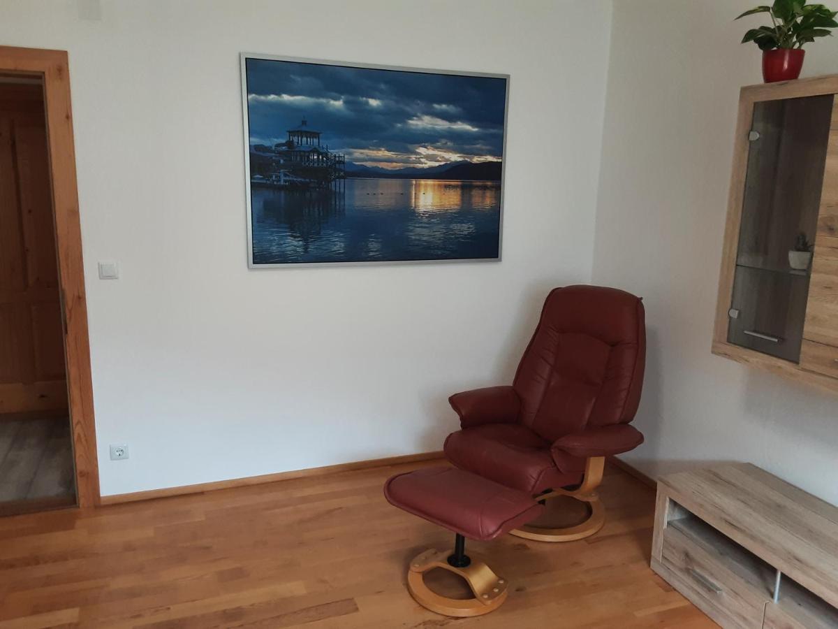 Apartment - Ferienwohnung 1 Treffen Am Ossiachersee Exteriér fotografie